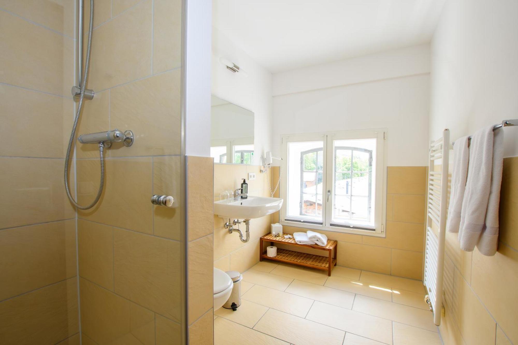 Hotel Stadtgut Берлин Екстериор снимка